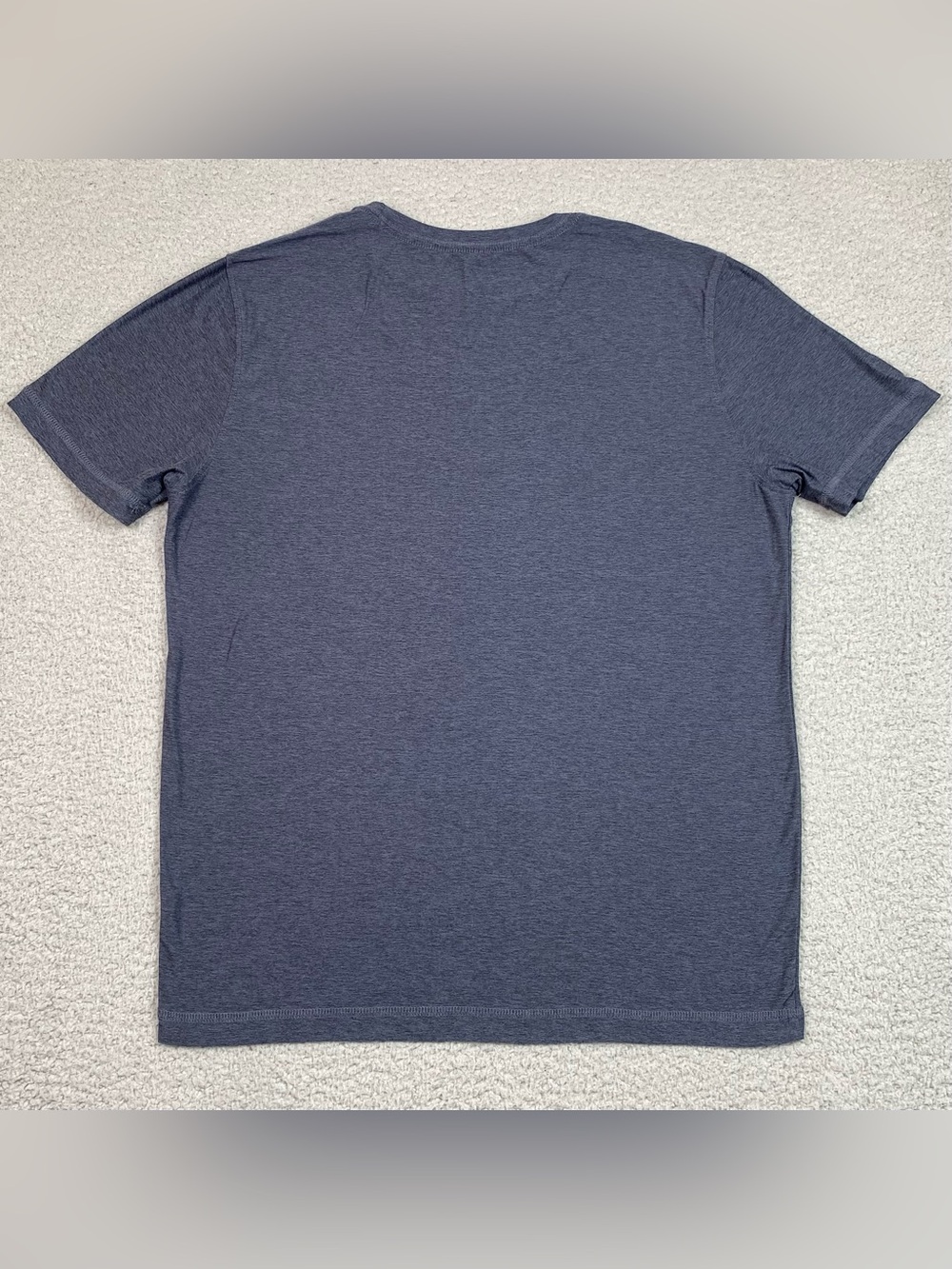 Vuori Strato Tech T Shirt Men's Size M Short Sleeve Performance Stretch Medium - Picture 2 of 8